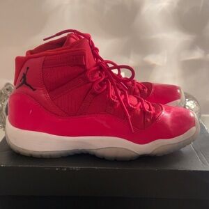 Jordan 11 Retro BG Gym Red 7Y (Big Kids) Win Like 96